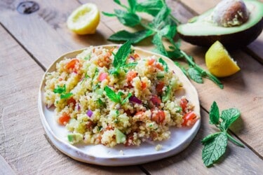 Tabulé de quinoa y aguacate