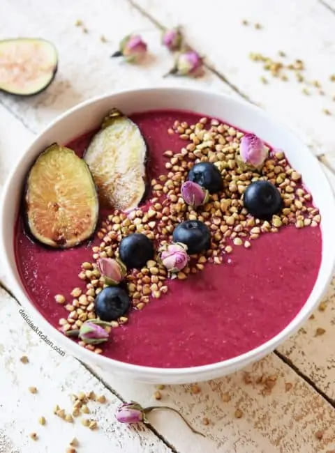 Smoothie Bowl de remolacha y manzana