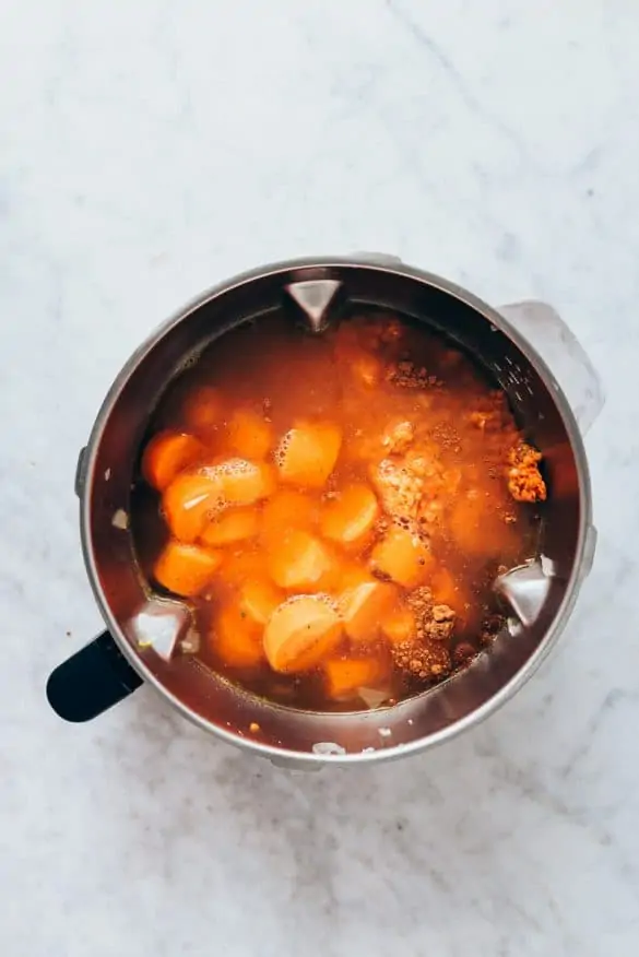 Crema de zanahorias, lentejas rojas y pecanas 2