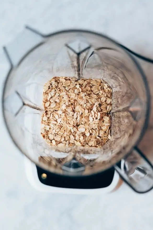 Avena en copos antes de triturarla