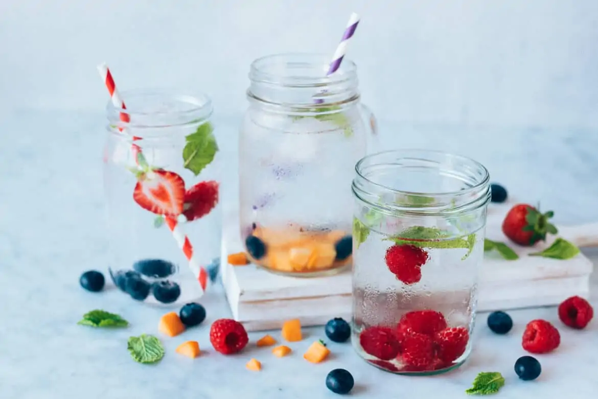 Agua con sabores, una alternativa a los refrescos que puedes preparar en  casa en menos de un minuto