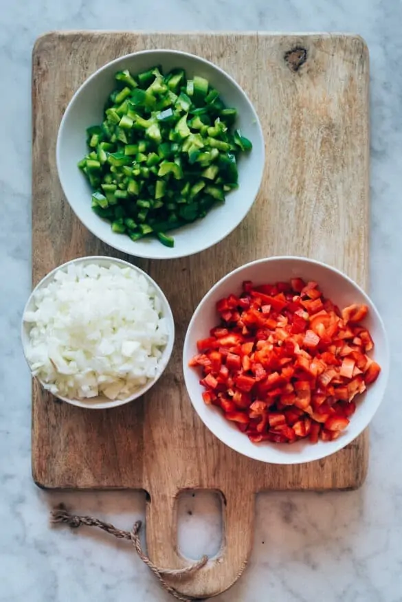 Ingredientes fajitas veganas cortados