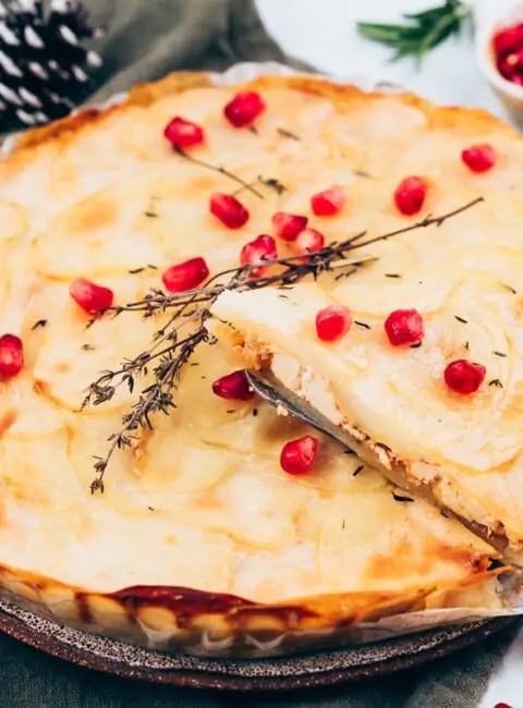 Tarta salada de patata vegana con tofu ahumado