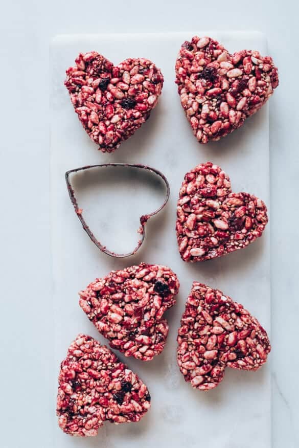 Barritas de cereales para San Valentín con forma de corazón