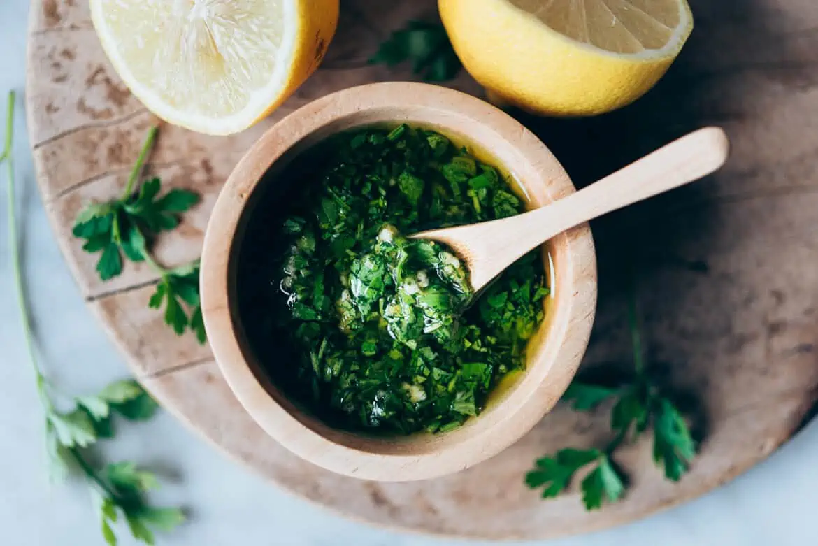 Cómo hacer salsa gremolata. Receta de gremolada casera