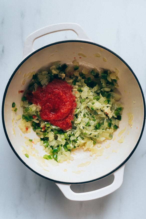 Sofrito con tomate triturado