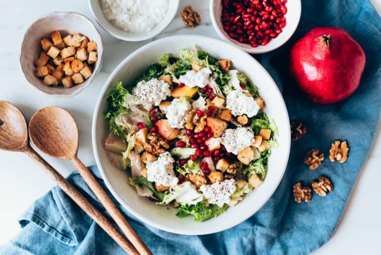 Ensalada De Escarola Y Granada Con Nueces Delicias Kitchen