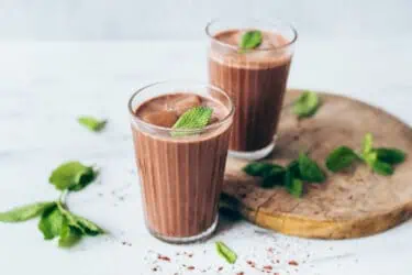 Batido de chocolate y menta casero