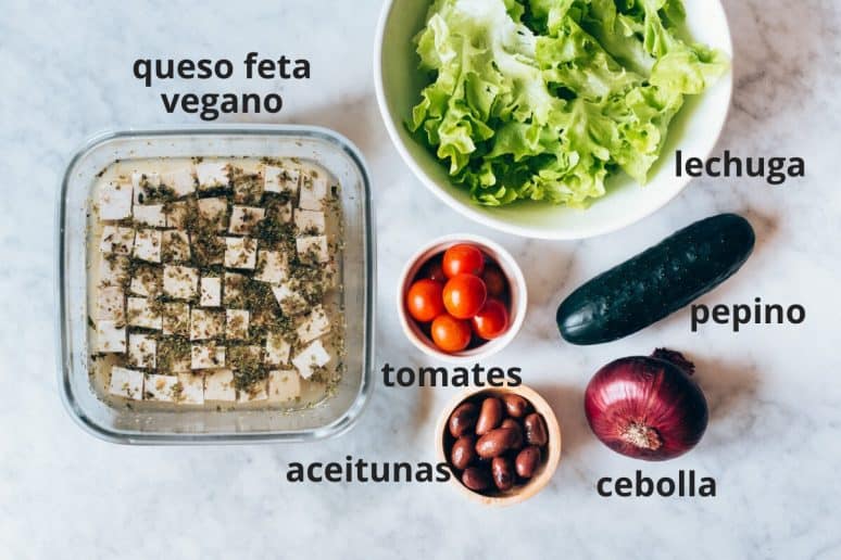 Ingredientes ensalada griega vegana